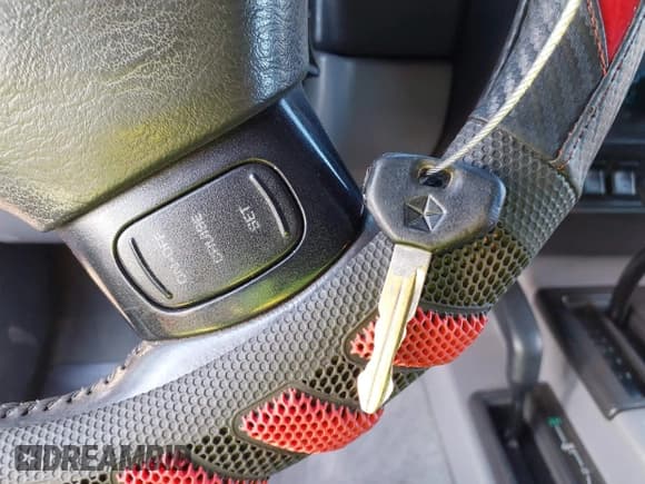 ✅ 1997 Jeep Cherokee SE • VIN: 1J4FJ28SXVL544501 • Lot: 43320028. Wystawiony na IAAI z przebiegiem 174 836 mil. Bezpłatny archiwum sprzedaży aukcyjnych z USA i szczegółowy raport historii pojazdu na DreamBid. Zdjęcie 11.