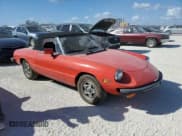 ✅ 1982 Alfa Romeo Spider Veloce • VIN: ZARBA5416C1014866 • Lot: 74581864. Listed on Copart with 26,202 mi. Free auction sales archive from the USA and detailed vehicle history report at DreamBid. Image 4.