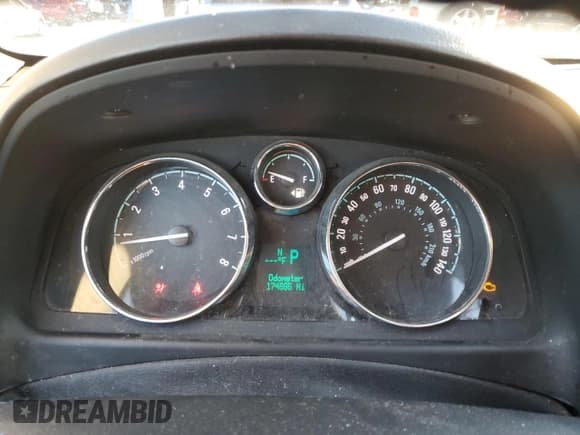 ✅ 2012 Chevrolet Captiva Sport LS • VIN: 3GNAL2EKXCS643154 • Lot: 55620585. Wystawiony na Copart z przebiegiem 174 695 mil. Bezpłatny archiwum sprzedaży aukcyjnych z USA i szczegółowy raport historii pojazdu na DreamBid. Zdjęcie 9.