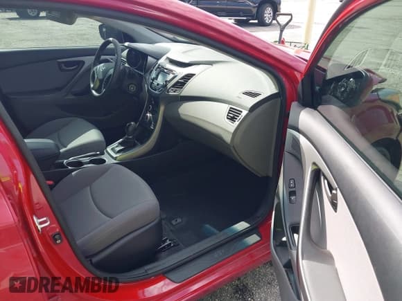 ✅ 2015 Hyundai Elantra SE • VIN: KMHDH4AE6FU351035 • Lot: 42806508. Listed on IAAI with 27,174 mi. Free auction sales archive from the USA and detailed vehicle history report at DreamBid. Image 5.