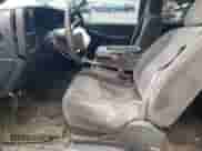 ✅ 2001 Chevrolet Silverado 1500 • VIN: 2GCEC19W211218487 • Lot: 53345414. Wystawiony na Copart z przebiegiem 351 214 mil mil. Skorzystaj z bezpłatnego archiwum sprzedaży aukcyjnych z USA i zobacz szczegółowy raport historii pojazdu na DreamBid. Zdjęcie 7.