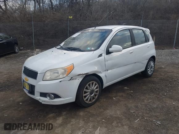 ✅ 2011 Chevrolet Aveo 2LT • VIN: KL1TG6DE0BB251679 • Lot: 41315875. Wystawiony na IAAI z przebiegiem 109 142 mil. Bezpłatny archiwum sprzedaży aukcyjnych z USA i szczegółowy raport historii pojazdu na DreamBid. Zdjęcie 6.