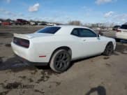 ✅ 2015 Dodge Challenger R/T Plus • VIN: 2C3CDZBT0FH714510 • Lot: 39559444. Wystawiony na Copart z przebiegiem 101 772 mil. Bezpłatny archiwum sprzedaży aukcyjnych z USA i szczegółowy raport historii pojazdu na DreamBid. Zdjęcie 3.