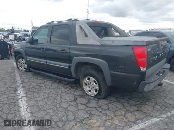 ✅ 2003 Chevrolet Avalanche • VIN: 3GNEC13T33G265611 • Lot: 43693418. Listed on IAAI with 180,929 mi. Free auction sales archive from the USA and detailed vehicle history report at DreamBid. Image 3.