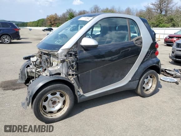 ✅ 2008 Smart fortwo Pure • VIN: WMEEJ31X78K205574 • Лот: 67711894. Опубликован ранее на Copart с пробегом Не указан. Бесплатный доступ к архиву аукционных продаж из США и подробный отчёт об истории автомобиля на DreamBid. Изображение 1.