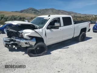 ✅ 2018 Chevrolet Silverado 2500HD LT • VIN: 1GC1KVEY6JF211826 • Lot: 62526005. Wystawiony na Copart z przebiegiem 102 192 mil. Bezpłatny archiwum sprzedaży aukcyjnych z USA i szczegółowy raport historii pojazdu na DreamBid. Zdjęcie 1.