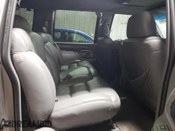 ✅ 1999 Chevrolet Suburban • VIN: 1GNFK16R5XJ342829 • Лот: 81131284. Опубликован ранее на Copart с пробегом 533 542 миль. Бесплатный доступ к архиву аукционных продаж из США и подробный отчёт об истории автомобиля на DreamBid. Изображение 11.