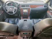 ✅ 2012 Chevrolet Suburban LTZ • VIN: 1GNSKKE73CR272456 • Lot: 90931265. Wystawiony na Copart z przebiegiem 209 547 mil. Bezpłatny archiwum sprzedaży aukcyjnych z USA i szczegółowy raport historii pojazdu na DreamBid. Zdjęcie 8.