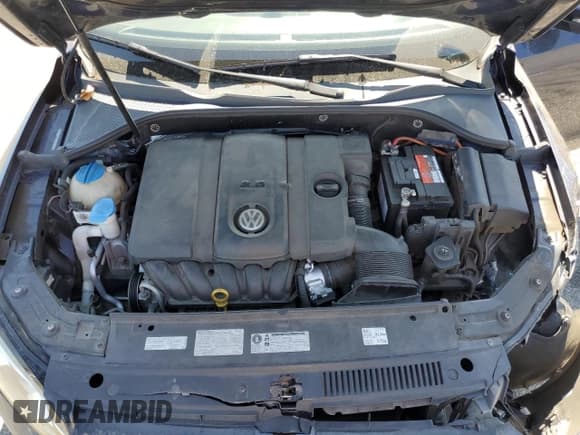 ✅ 2014 Volkswagen Passat S • VIN: 1VWAP7A31EC016261 • Lot: 56760275. Listed on Copart with 169,122 mi. Free auction sales archive from the USA and detailed vehicle history report at DreamBid. Image 11.