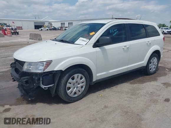 ✅ 2013 Dodge Journey SE • VIN: 3C4PDCAB1DT715883 • Lot: 42188089. Listed on IAAI with 111,905 mi. Free auction sales archive from the USA and detailed vehicle history report at DreamBid. Image 2.