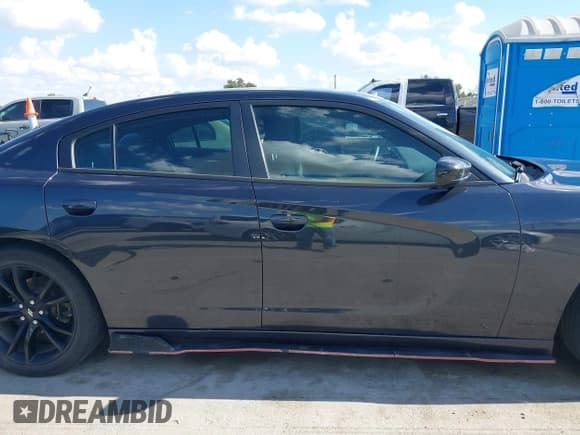 ✅ 2018 Dodge Charger SXT • VIN: 2C3CDXBG0JH335846 • Lot: 43273189. Listed on IAAI with 142,638 mi. Free auction sales archive from the USA and detailed vehicle history report at DreamBid. Image 13.