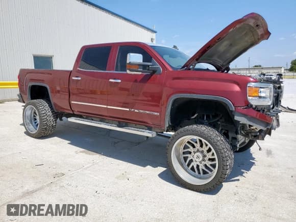✅ 2015 GMC Sierra 2500HD SLT • VIN: 1GT12ZE80FF522330 • Lot: 70948265. Wystawiony na Copart z przebiegiem 153 685 mil. Bezpłatny archiwum sprzedaży aukcyjnych z USA i szczegółowy raport historii pojazdu na DreamBid. Zdjęcie 4.