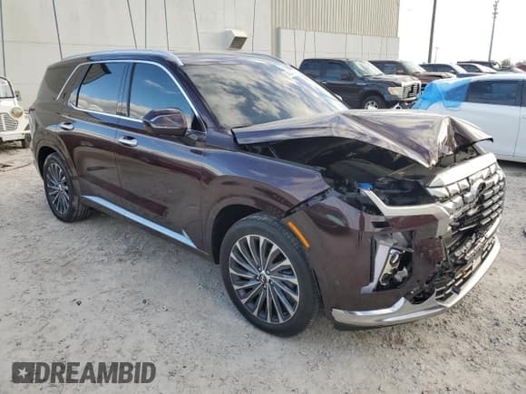 ✅ 2024 Hyundai Palisade Calligraphy • VIN: KM8R74GE5RU773091 • Lot: 84504794. Listed on Copart with 11,179 mi. Free auction sales archive from the USA and detailed vehicle history report at DreamBid. Image 4.