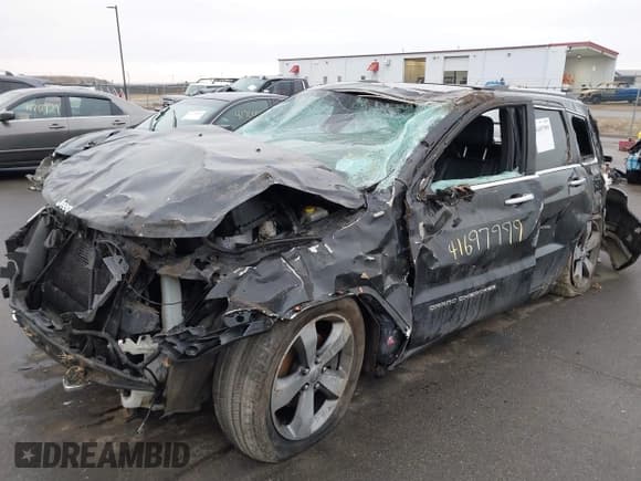 ✅ 2015 Jeep Grand Cherokee Overland • VIN: 1C4RJFCG3FC665854 • Lot: 41697999. Listed on IAAI with 206,618 mi. Free auction sales archive from the USA and detailed vehicle history report at DreamBid. Image 6.