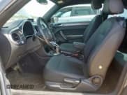 ✅ 2014 Volkswagen Beetle 2.0L TDI w/Sun/Sound/Nav • VIN: 3VWJL7AT2EM634232 • Лот: 64551775. Опубликован ранее на Copart с пробегом Не указан. Бесплатный доступ к архиву аукционных продаж из США и подробный отчёт об истории автомобиля на DreamBid. Изображение 7.