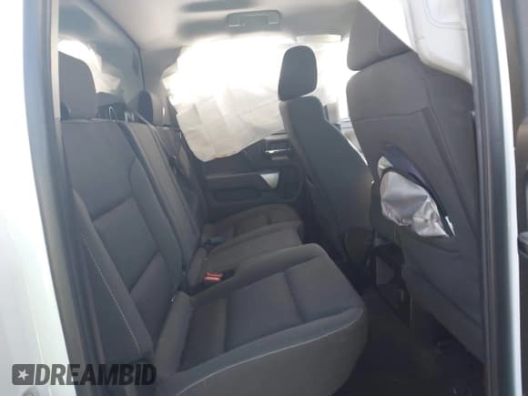 ✅ 2019 Chevrolet Silverado 1500 LT • VIN: 2GCRCPEC8K1128679 • Lot: 43476206. Wystawiony na IAAI z przebiegiem 120 021 mil. Bezpłatny archiwum sprzedaży aukcyjnych z USA i szczegółowy raport historii pojazdu na DreamBid. Zdjęcie 8.