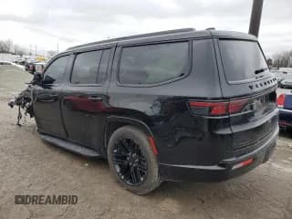 ✅ 2023 Jeep Wagoneer Series II Carbide • VIN: 1C4SJVBP3PS573373 • Lot: 39984554. Wystawiony na Copart z przebiegiem Nie podano. Bezpłatny archiwum sprzedaży aukcyjnych z USA i szczegółowy raport historii pojazdu na DreamBid. Zdjęcie 2.