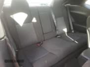 ✅ 2022 Dodge Challenger SXT • VIN: 2C3CDZAG1NH151843 • Lot: 37784453. Wystawiony na Copart z przebiegiem 8 793 mil. Bezpłatny archiwum sprzedaży aukcyjnych z USA i szczegółowy raport historii pojazdu na DreamBid. Zdjęcie 10.