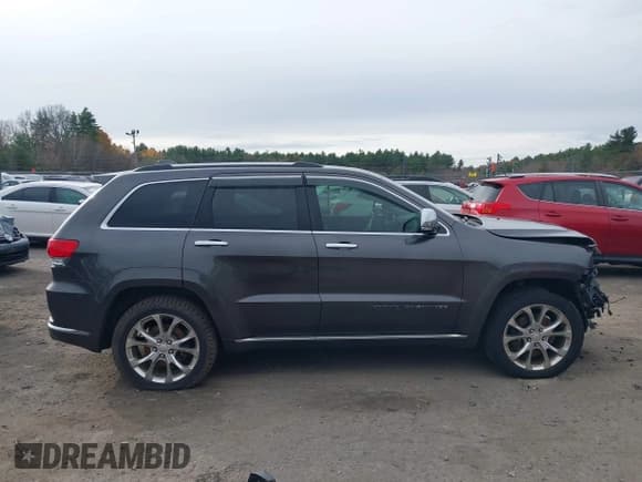 ✅ 2021 Jeep Grand Cherokee Summit • VIN: 1C4RJFJTXMC502826 • Lot: 43584545. Wystawiony na IAAI z przebiegiem 149 348 mil. Bezpłatny archiwum sprzedaży aukcyjnych z USA i szczegółowy raport historii pojazdu na DreamBid. Zdjęcie 14.