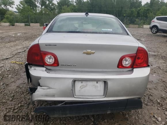 ✅ 2012 Chevrolet Malibu 1LT • VIN: 1G1ZC5E00CF112005 • Lot: 53210944. Wystawiony na Copart z przebiegiem 174 021 mil. Bezpłatny archiwum sprzedaży aukcyjnych z USA i szczegółowy raport historii pojazdu na DreamBid. Zdjęcie 6.