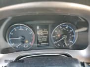 ✅ 2018 Toyota RAV4 LE • VIN: JTMBFREV5JJ727484 • Lot: 92727435. Listed on Copart with 106,604 mi. Free auction sales archive from the USA and detailed vehicle history report at DreamBid. Image 9.