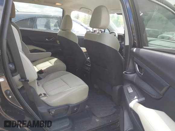 ✅ 2024 Subaru Ascent Premium • VIN: 4S4WMAED7R3422371 • Lot: 42230321. Listed on IAAI with 11,931 mi. Free auction sales archive from the USA and detailed vehicle history report at DreamBid. Image 8.