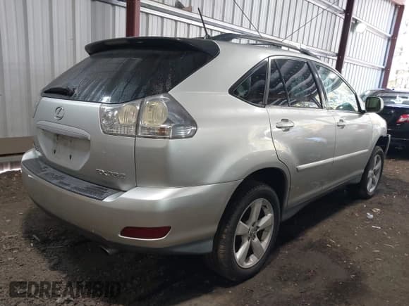 ✅ 2006 Lexus RX 330 • VIN: 2T2HA31U76C103672 • Лот: 43637293. Опубликован ранее на IAAI с пробегом 186 160 миль. Бесплатный доступ к архиву аукционных продаж из США и подробный отчёт об истории автомобиля на DreamBid. Изображение 4.