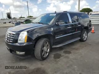✅ 2014 Cadillac Escalade ESV Luxury • VIN: 1GYS4HEF8ER211646 • Lot: 61066035. Listed on Copart with 218,137 mi. Free auction sales archive from the USA and detailed vehicle history report at DreamBid. Image 1.