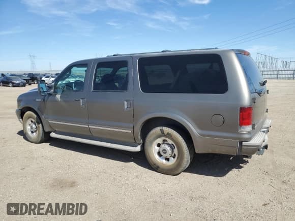 ✅ 2003 Ford Excursion Limited • VIN: 1FMNU42FX3EB25075 • Lot: 54161925. Listed on Copart with 330,856 mi. Free auction sales archive from the USA and detailed vehicle history report at DreamBid. Image 2.