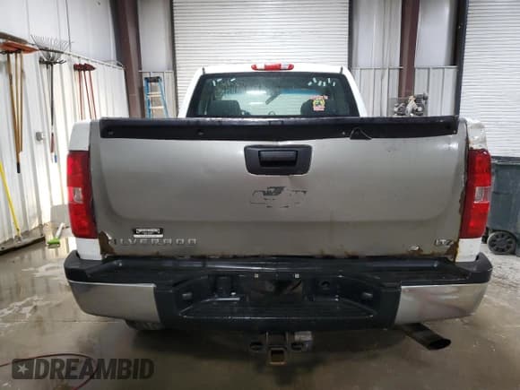 ✅ 2012 Chevrolet Silverado 2500HD Work Truck • VIN: 1GC2KVCG7CZ139471 • Lot: 42931015. Wystawiony na Copart z przebiegiem 202 926 mil. Bezpłatny archiwum sprzedaży aukcyjnych z USA i szczegółowy raport historii pojazdu na DreamBid. Zdjęcie 6.