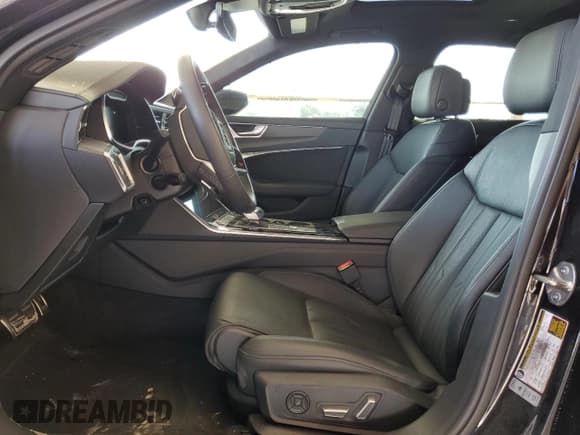 ✅ 2021 Audi RS 6 • VIN: WUA1CBF25MN904227 • Lot: 66846854. Listed on Copart with 9,072 mi. Free auction sales archive from the USA and detailed vehicle history report at DreamBid. Image 7.