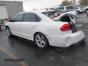 ✅ 2014 Volkswagen Passat SE • VIN: 1VWBP7A36EC018821 • Lot: 40957086. Wystawiony na IAAI z przebiegiem 90 153 mil. Bezpłatny archiwum sprzedaży aukcyjnych z USA i szczegółowy raport historii pojazdu na DreamBid. Zdjęcie 3.