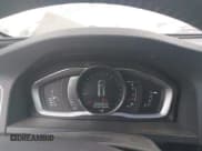 ✅ 2017 Volvo V60 Premier • VIN: YV140MEK0H1366754 • Lot: 42746205. Wystawiony na IAAI z przebiegiem 183 823 mil. Bezpłatny archiwum sprzedaży aukcyjnych z USA i szczegółowy raport historii pojazdu na DreamBid. Zdjęcie 7.