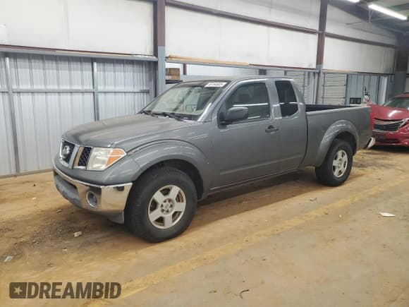 ✅ 2005 Nissan Frontier Nismo • VIN: 1N6AD06U05C431637 • Lot: 48164935. Wystawiony na Copart z przebiegiem 197 470 mil. Bezpłatny archiwum sprzedaży aukcyjnych z USA i szczegółowy raport historii pojazdu na DreamBid. Zdjęcie 1.