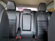 ✅ 2017 Ford Escape SE • VIN: 1FMCU9G93HUD78503 • Lot: 55392495. Wystawiony na Copart z przebiegiem 137 170 mil. Bezpłatny archiwum sprzedaży aukcyjnych z USA i szczegółowy raport historii pojazdu na DreamBid. Zdjęcie 10.