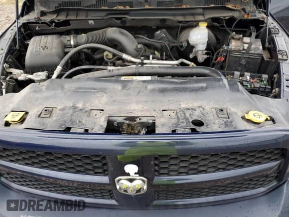 2014 Ram 1500 Express z VIN 1C6RR6FT4ES226241, wystawiony jako Copart lot #90356115 z przebiegiem 110 870 mil mil oraz Czysty tytuł • Clean title. Historia ofert i sprzedaży dostępna na DreamBid. Obrazek 11.