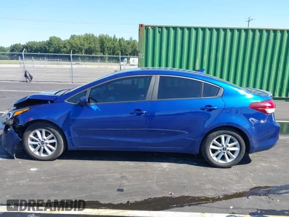 ✅ 2017 Kia Forte S • VIN: 3KPFL4A7XHE079295 • Lot: 43103666. Listed on IAAI with 65,935 mi. Free auction sales archive from the USA and detailed vehicle history report at DreamBid. Image 14.
