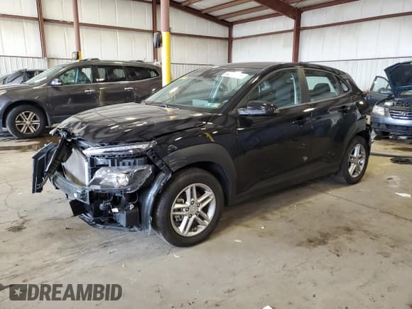 ✅ 2023 Hyundai Kona SE • VIN: KM8K22AB8PU025225 • Лот: 64410674. Опубликован ранее на Copart с пробегом 20 119 миль. Бесплатный доступ к архиву аукционных продаж из США и подробный отчёт об истории автомобиля на DreamBid. Изображение 1.