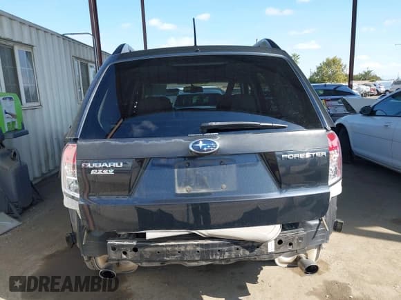 ✅ 2009 Subaru Forester X • VIN: JF2SH636X9H717090 • Lot: 43188925. Listed on IAAI with 267,306 mi. Free auction sales archive from the USA and detailed vehicle history report at DreamBid. Image 17.