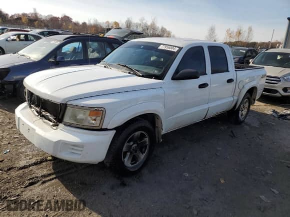 2008 Dodge Dakota ST z VIN 1D7HW28K38S511212, wystawiony jako Copart lot #77956004 z przebiegiem 195 316 mil mil oraz Szkoda całkowita • Salvage title. Historia ofert i sprzedaży dostępna na DreamBid. Obrazek 1.