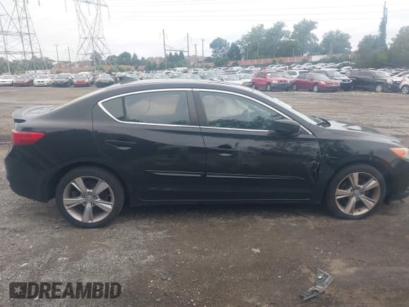 ✅ 2013 Acura ILX Technology • VIN: 19VDE1F70DE004522 • Лот: 43038874. Опубликован ранее на IAAI с пробегом 146 809 миль. Бесплатный доступ к архиву аукционных продаж из США и подробный отчёт об истории автомобиля на DreamBid. Изображение 14.