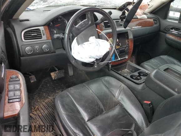 ✅ 2008 Chevrolet Silverado 2500HD Work Truck • VIN: 1GCHK23K88F210702 • Lot: 71915414. Wystawiony na Copart z przebiegiem Nie podano. Bezpłatny archiwum sprzedaży aukcyjnych z USA i szczegółowy raport historii pojazdu na DreamBid. Zdjęcie 8.