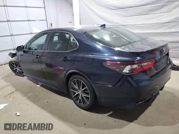2021 Toyota Camry SE with VIN 4T1G11BK1MU044292, listed as a Copart auction lot 85562295 with 93,072 mi miles and Salvage title. Bid and sale history available at DreamBid. Image 2.