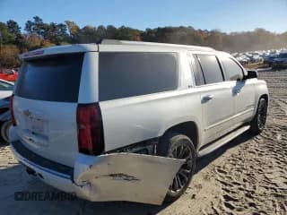 ✅ 2015 Chevrolet Suburban LTZ • VIN: 1GNSKKKC6FR697496 • Lot: 76989554. Wystawiony na Copart z przebiegiem 170 651 mil. Bezpłatny archiwum sprzedaży aukcyjnych z USA i szczegółowy raport historii pojazdu na DreamBid. Zdjęcie 3.