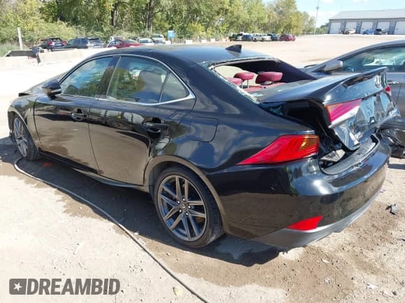 ✅ 2017 Lexus IS 200t • VIN: JTHBA1D24H5039856 • Lot: 43377548. Wystawiony na IAAI z przebiegiem 83 177 mil. Bezpłatny archiwum sprzedaży aukcyjnych z USA i szczegółowy raport historii pojazdu na DreamBid. Zdjęcie 3.