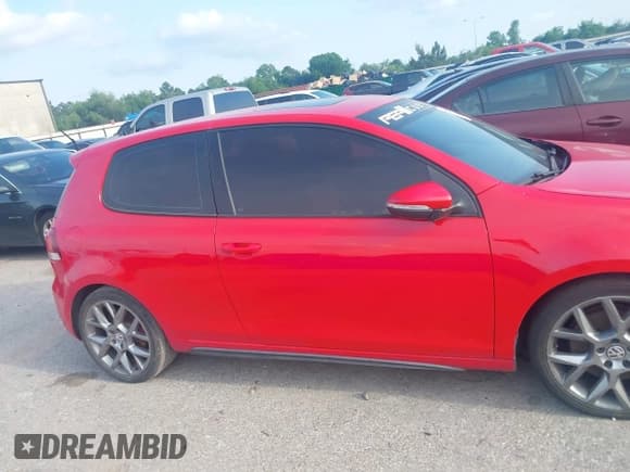 ✅ 2013 Volkswagen Golf GTI • VIN: WVWFV7AJ9DW117168 • Lot: 42142353. Listed on IAAI with 127,257 mi. Free auction sales archive from the USA and detailed vehicle history report at DreamBid. Image 13.