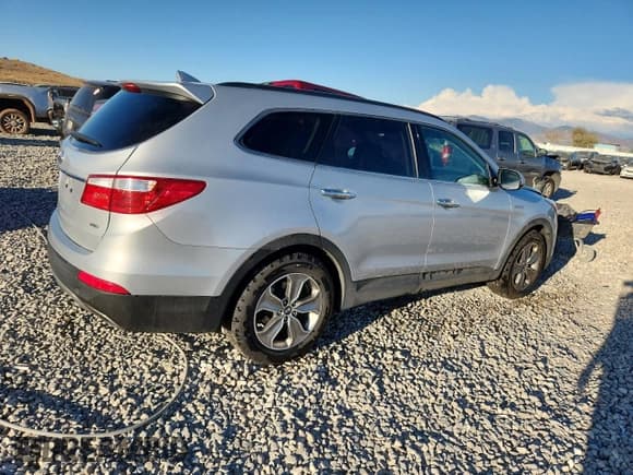 ✅ 2014 Hyundai Santa Fe GLS • VIN: KM8SMDHF0EU049305 • Lot: 84038355. Wystawiony na Copart z przebiegiem 110 125 mil. Bezpłatny archiwum sprzedaży aukcyjnych z USA i szczegółowy raport historii pojazdu na DreamBid. Zdjęcie 3.