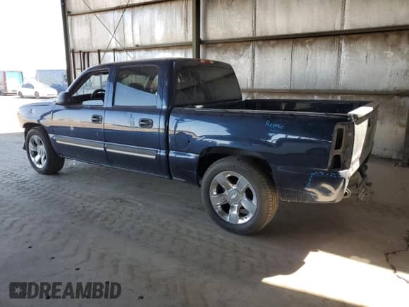 ✅ 2006 Chevrolet Silverado 1500 LS • VIN: 2GCEC13V861193201 • Lot: 70474854. Wystawiony na Copart z przebiegiem 141 938 mil mil. Skorzystaj z bezpłatnego archiwum sprzedaży aukcyjnych z USA i zobacz szczegółowy raport historii pojazdu na DreamBid. Zdjęcie 2.