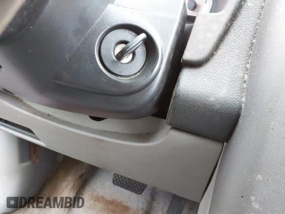 ✅ 2004 Saturn VUE V6 • VIN: 5GZCZ53494S820892 • Lot: 43090072. Wystawiony na IAAI z przebiegiem 154 882 mil. Bezpłatny archiwum sprzedaży aukcyjnych z USA i szczegółowy raport historii pojazdu na DreamBid. Zdjęcie 11.