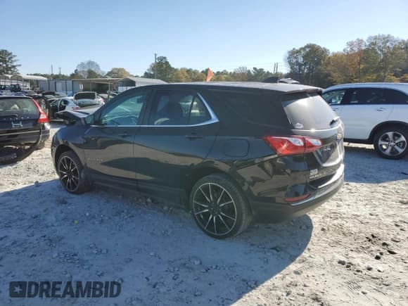 ✅ 2021 Chevrolet Equinox LT • VIN: 2GNAXUEV2M6136646 • Lot: 93180915. Wystawiony na Copart z przebiegiem 68 367 mil. Bezpłatny archiwum sprzedaży aukcyjnych z USA i szczegółowy raport historii pojazdu na DreamBid. Zdjęcie 2.